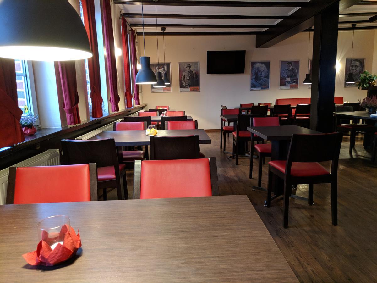 Aprotos Lueneburger Hof Hotel Мунстер им Хайдекрайс Екстериор снимка