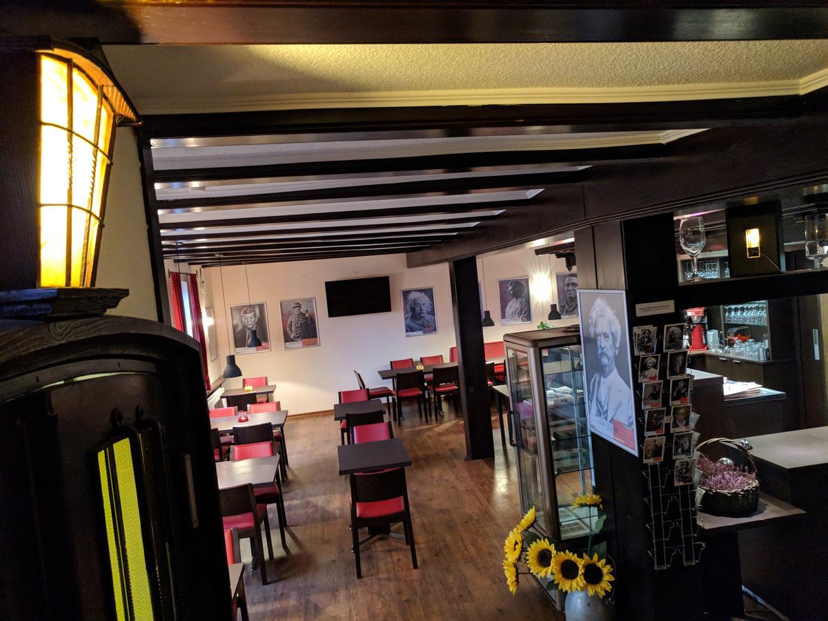 Aprotos Lueneburger Hof Hotel Мунстер им Хайдекрайс Екстериор снимка