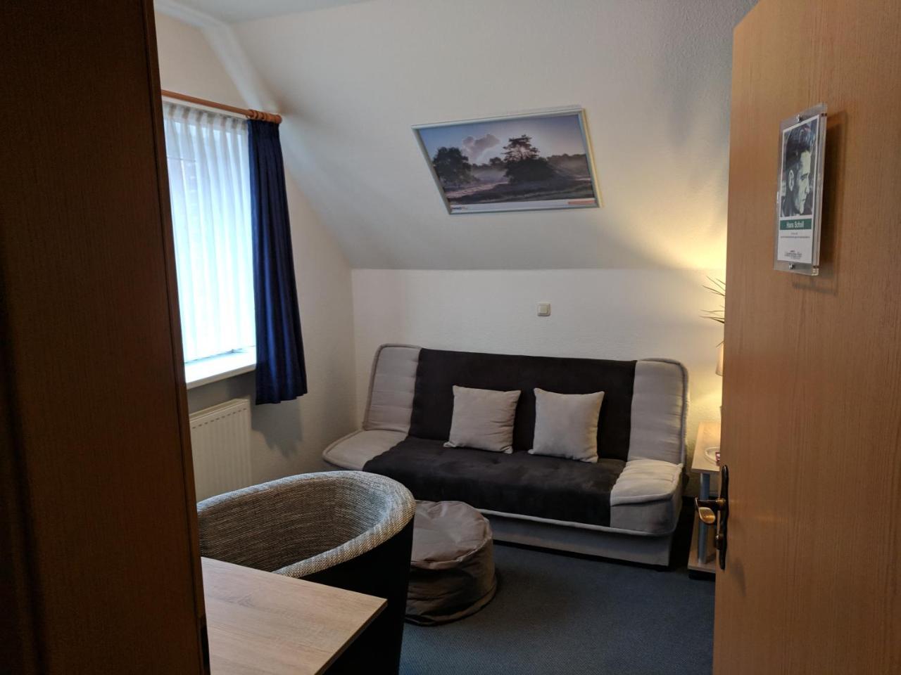Aprotos Lueneburger Hof Hotel Мунстер им Хайдекрайс Екстериор снимка